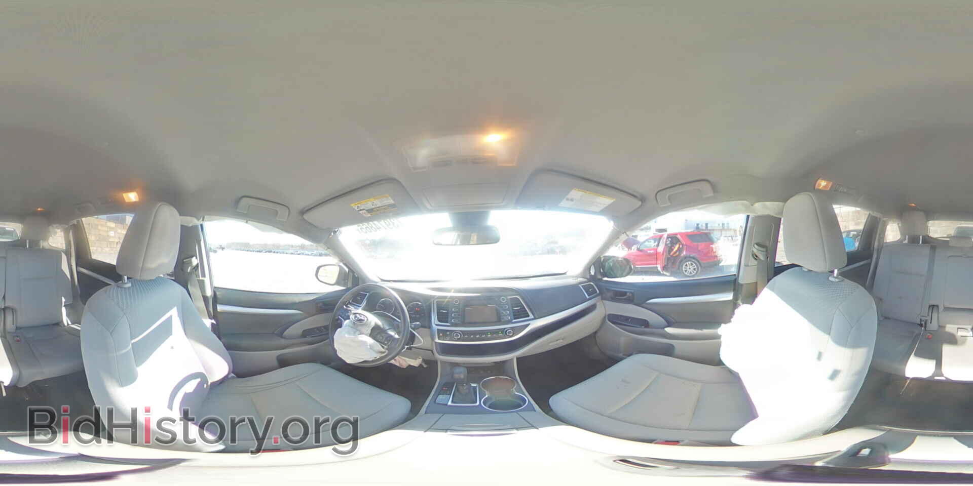 2018 TOYOTA HIGHLANDER - VIN: 5TDBZRFH3JS488861 - Фото 15