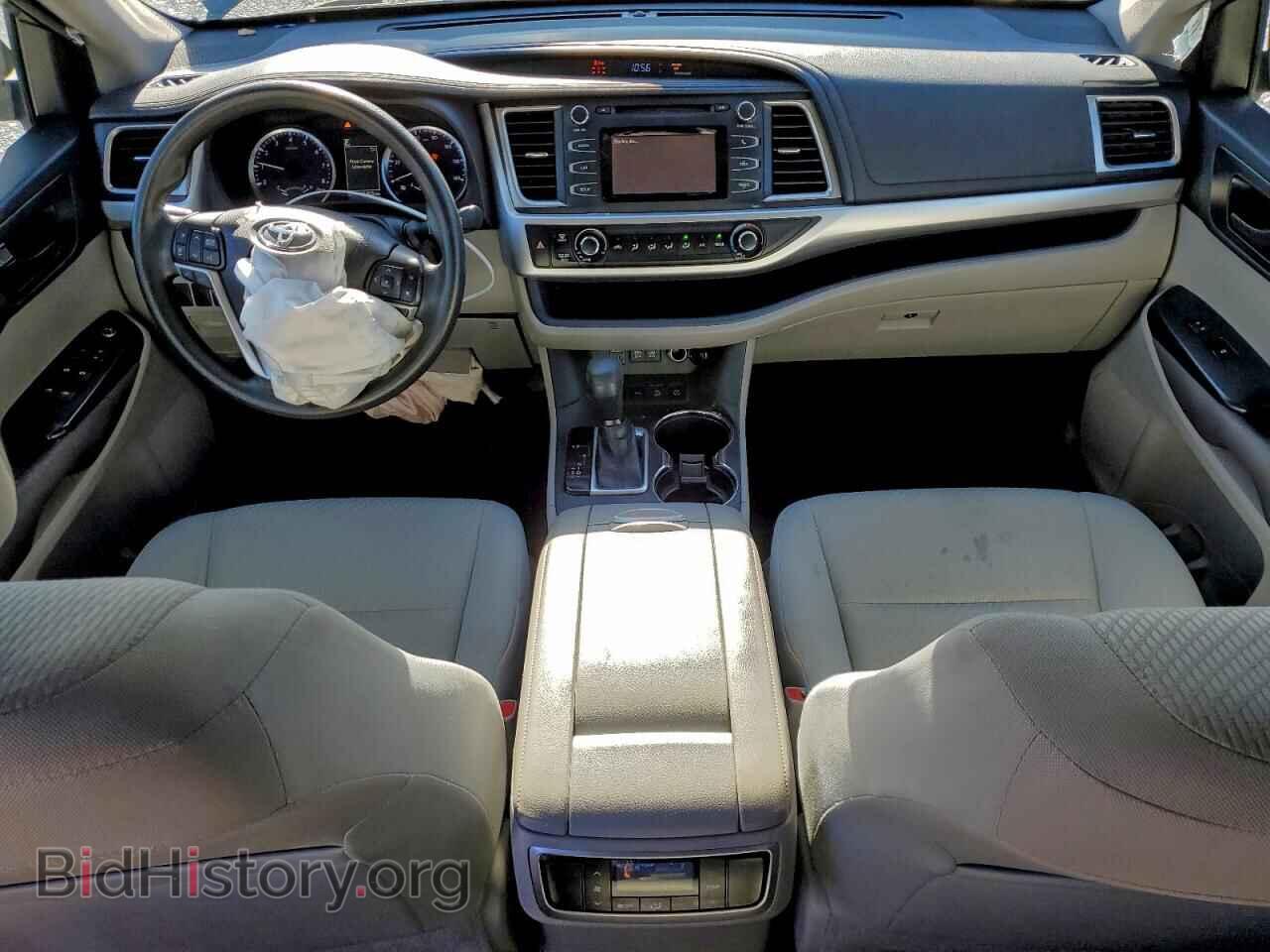 2018 TOYOTA HIGHLANDER - VIN: 5TDBZRFH3JS488861 - Фото 8