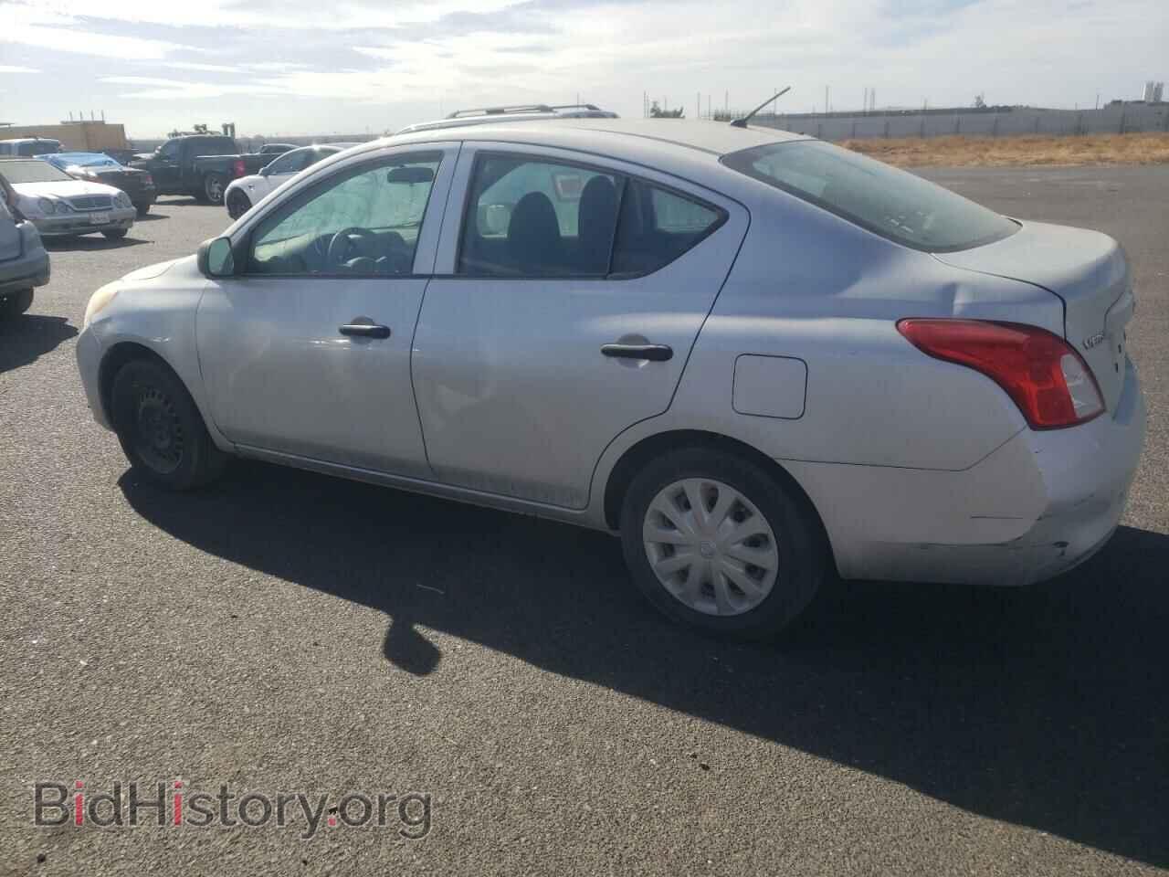2013 NISSAN VERSA - VIN: 3N1CN7AP1DL895352 - Фото 2