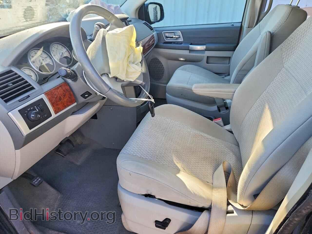 2008 CHRYSLER MINIVAN - VIN: 2A8HR54P08R610147 - Фото 7