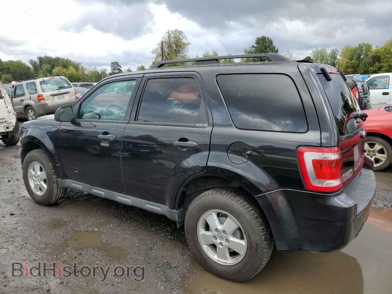 2011 FORD ESCAPE - VIN: 1FMCU9D79BKB74536 - Фото 2