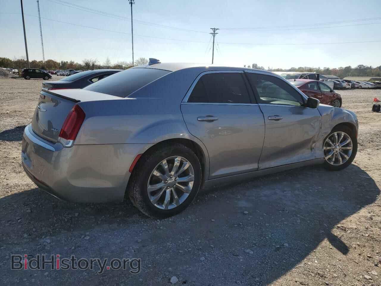 2016 CHRYSLER 300 - VIN: 2C3CCARG1GH224768 - Фото 3
