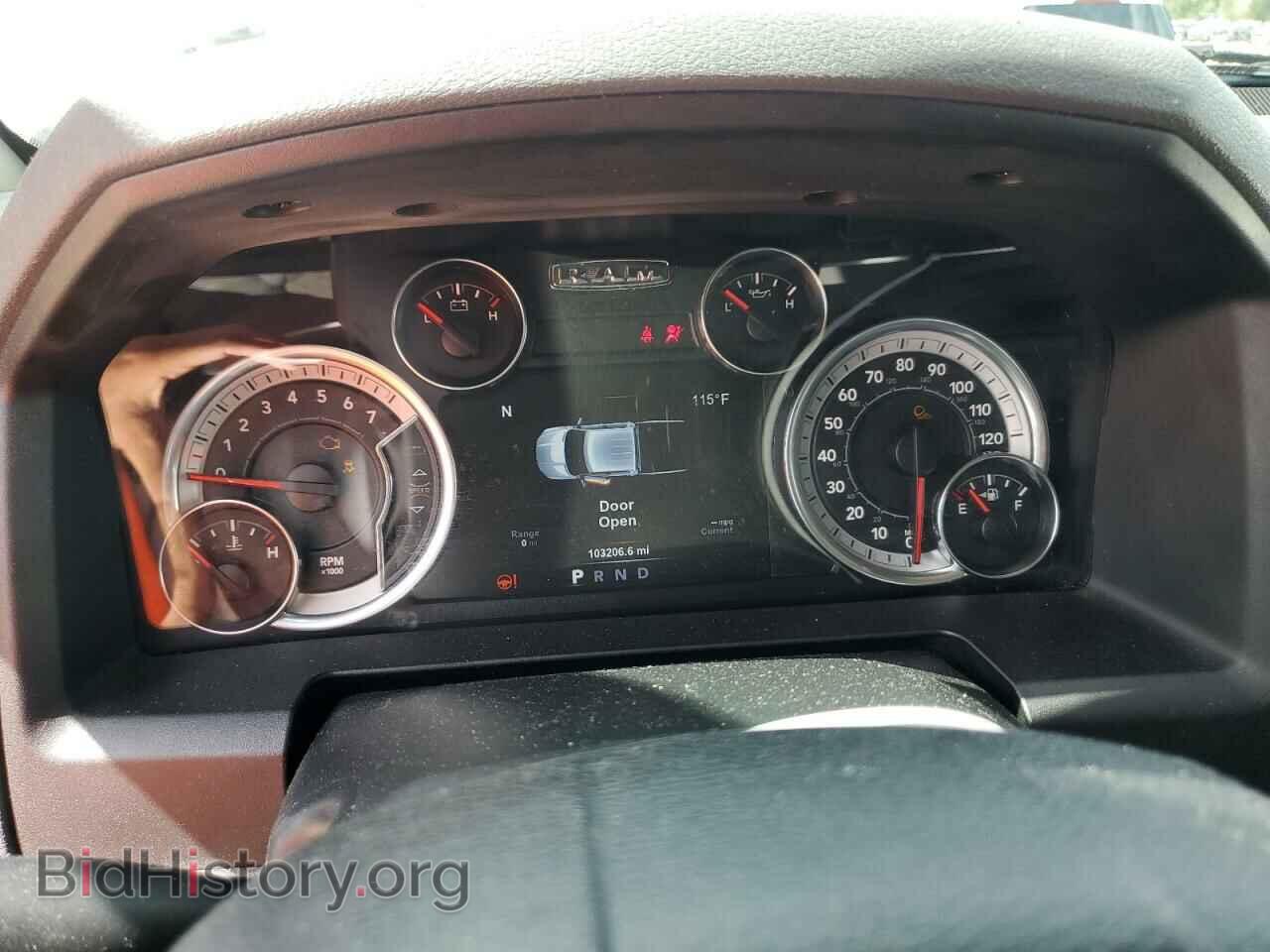 2018 RAM 1500 - VIN: 1C6RR6GG5JS229676 - Фото 9