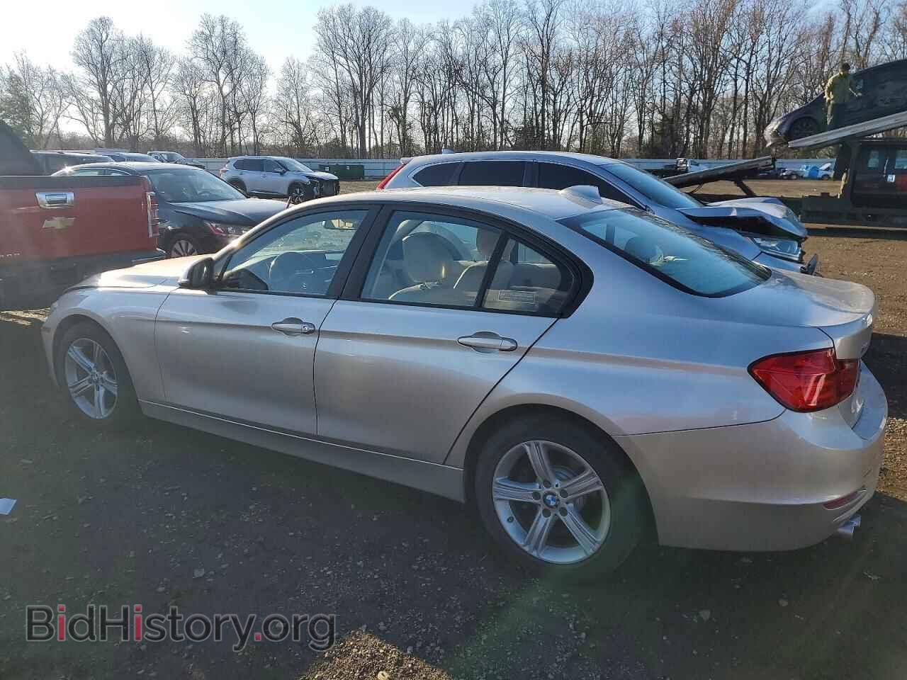 2013 BMW 3 SERIES - VIN: WBA3B3C56DF540002 - Фото 2