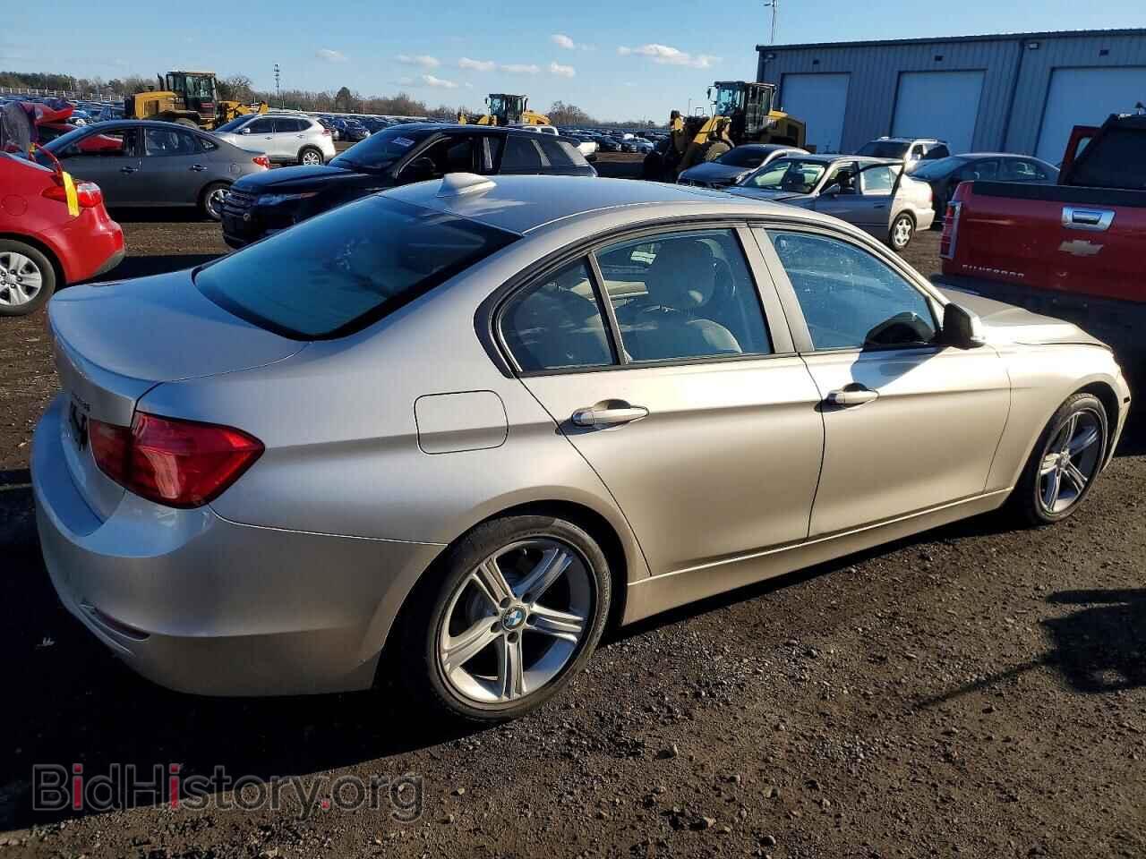 2013 BMW 3 SERIES - VIN: WBA3B3C56DF540002 - Фото 3