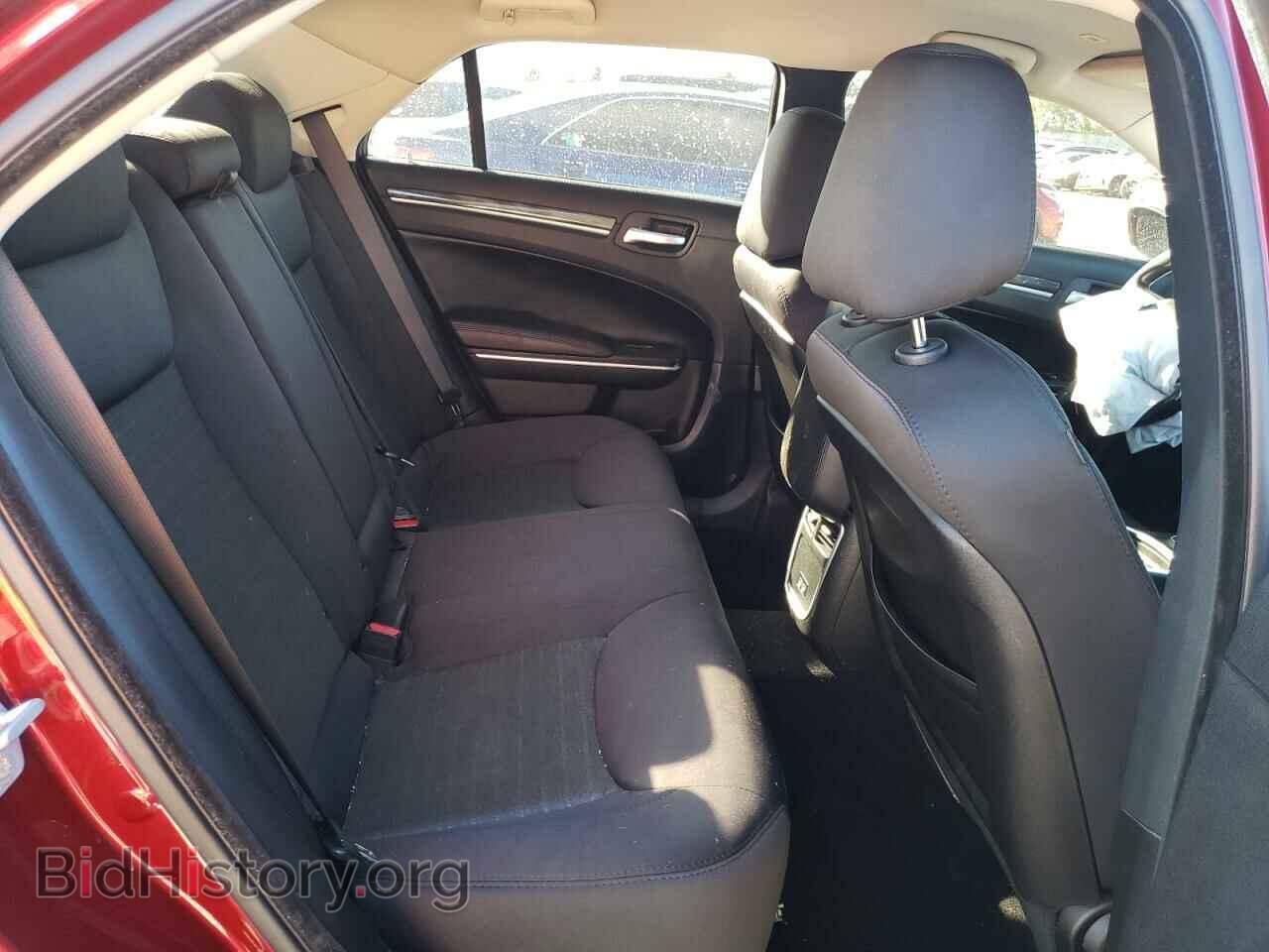 2019 CHRYSLER 300 - VIN: 2C3CCAAG2KH729089 - Фото 10