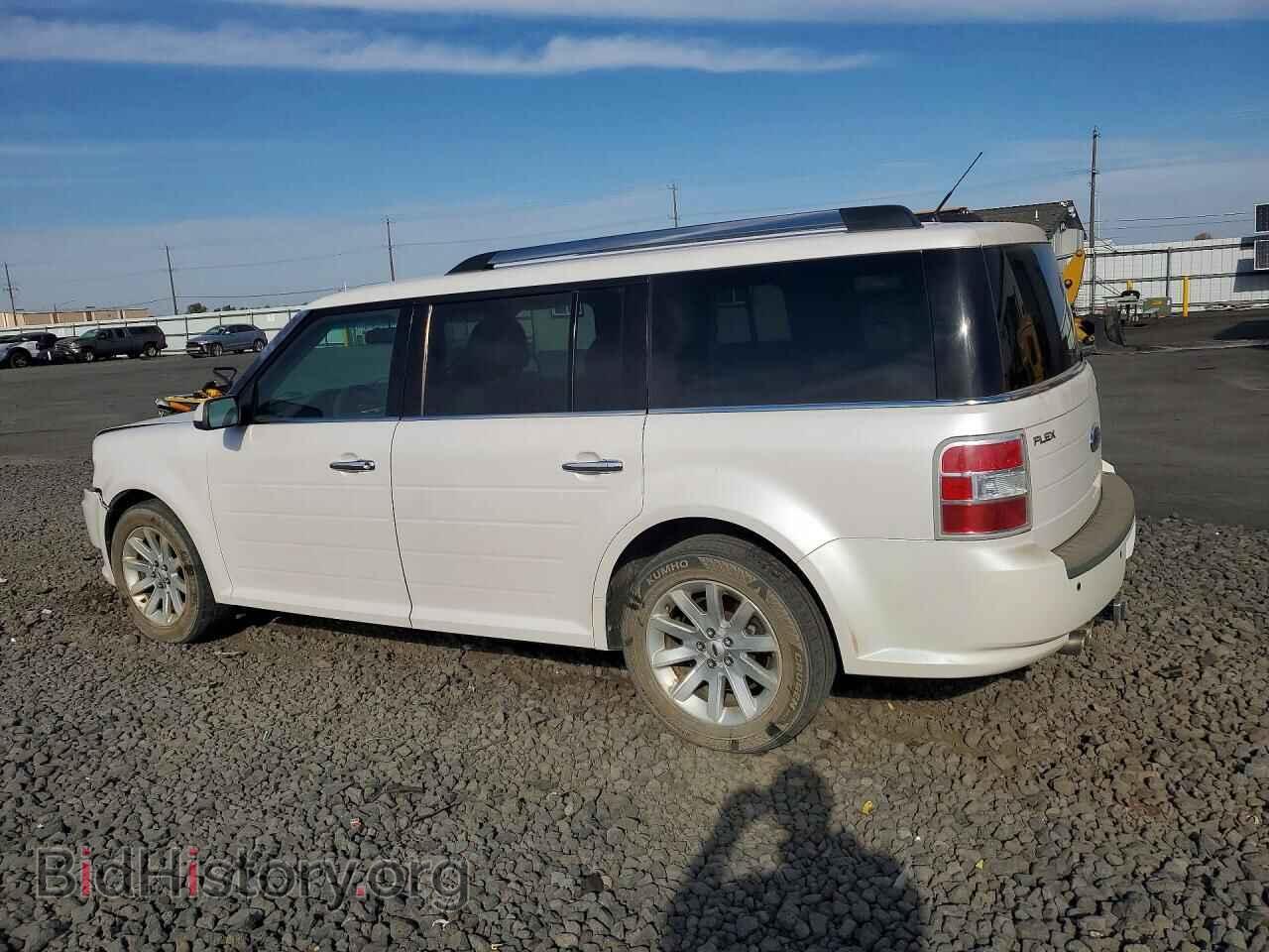 2011 Ford FLEX (VIN 2FMHK6CC1BBD27977) — photo 2 of 15