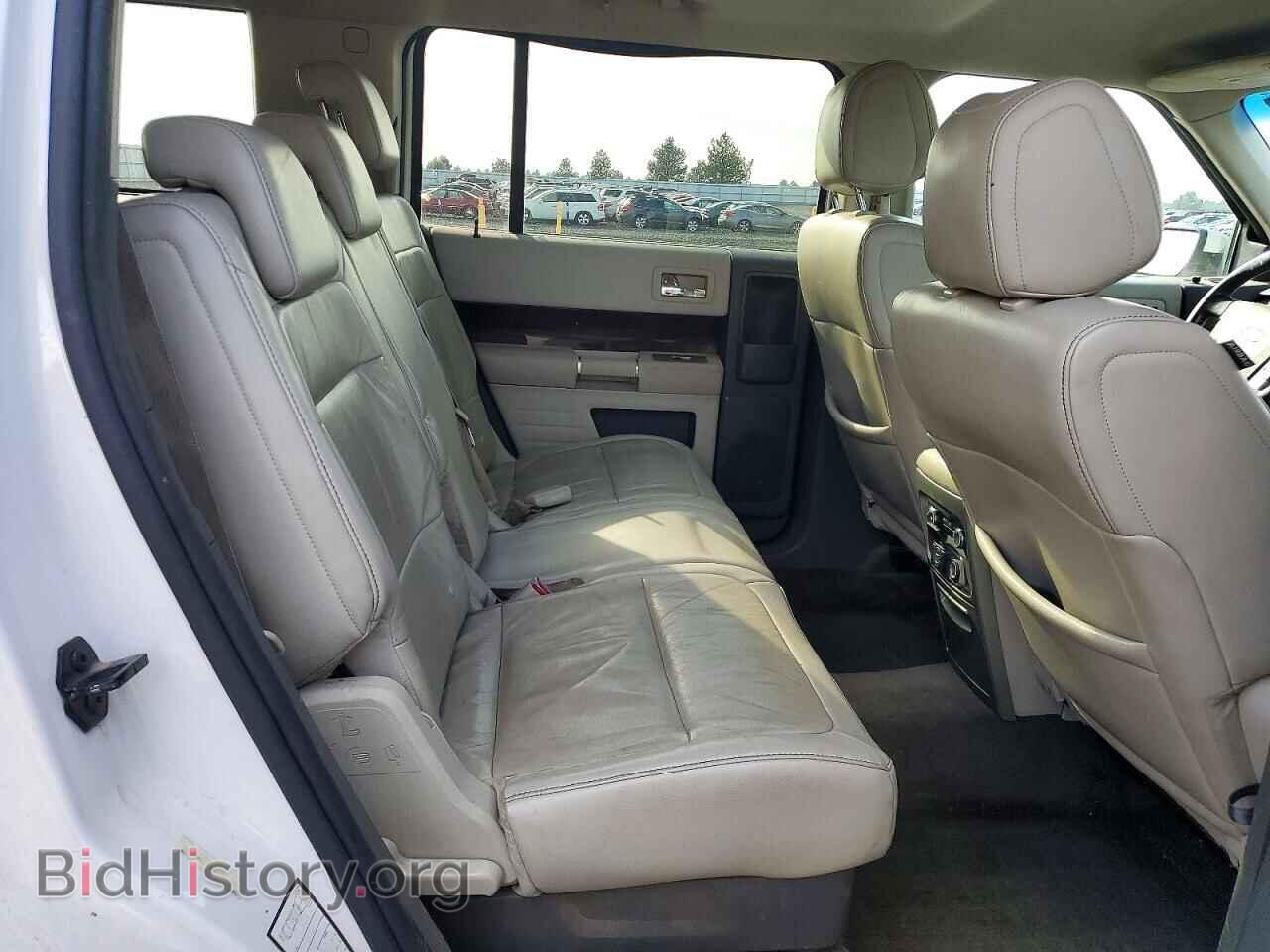 2011 Ford FLEX (VIN 2FMHK6CC1BBD27977) — photo 11 of 15