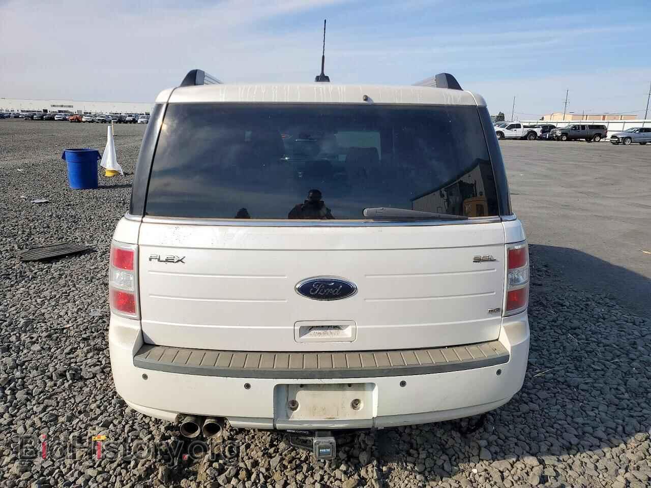 2011 Ford FLEX (VIN 2FMHK6CC1BBD27977) — photo 6 of 15