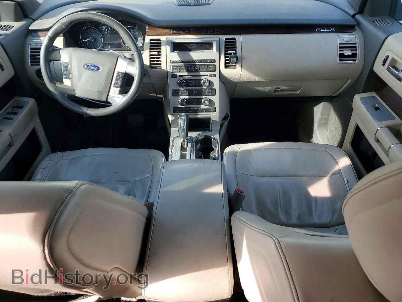 2011 Ford FLEX (VIN 2FMHK6CC1BBD27977) — photo 8 of 15
