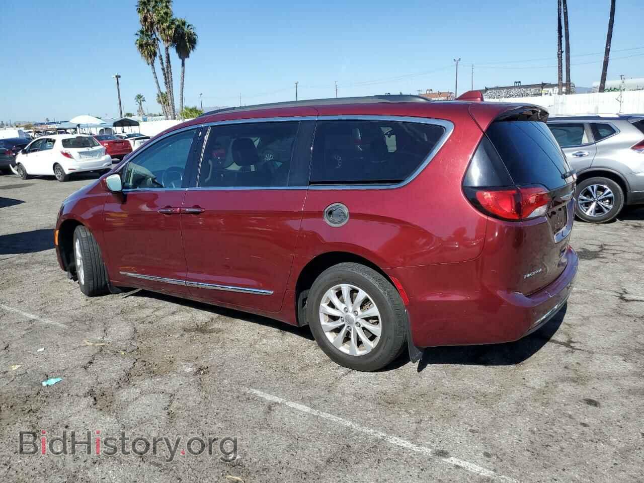2017 CHRYSLER PACIFICA - VIN: 2C4RC1BG8HR810590 - Photo 2