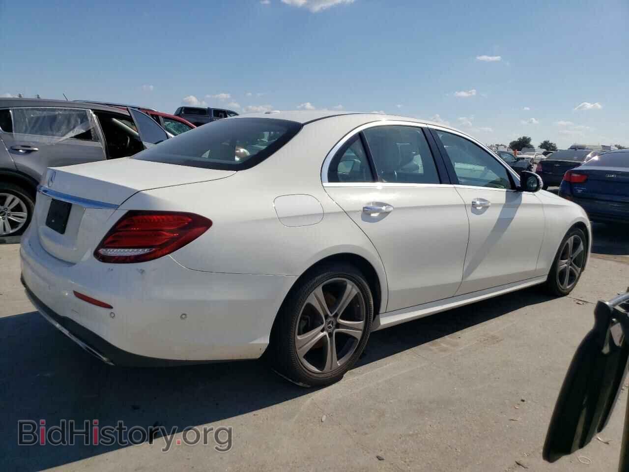 2018 MERCEDES-BENZ E-CLASS - VIN: WDDZF4JB2JA305028 - Фото 3