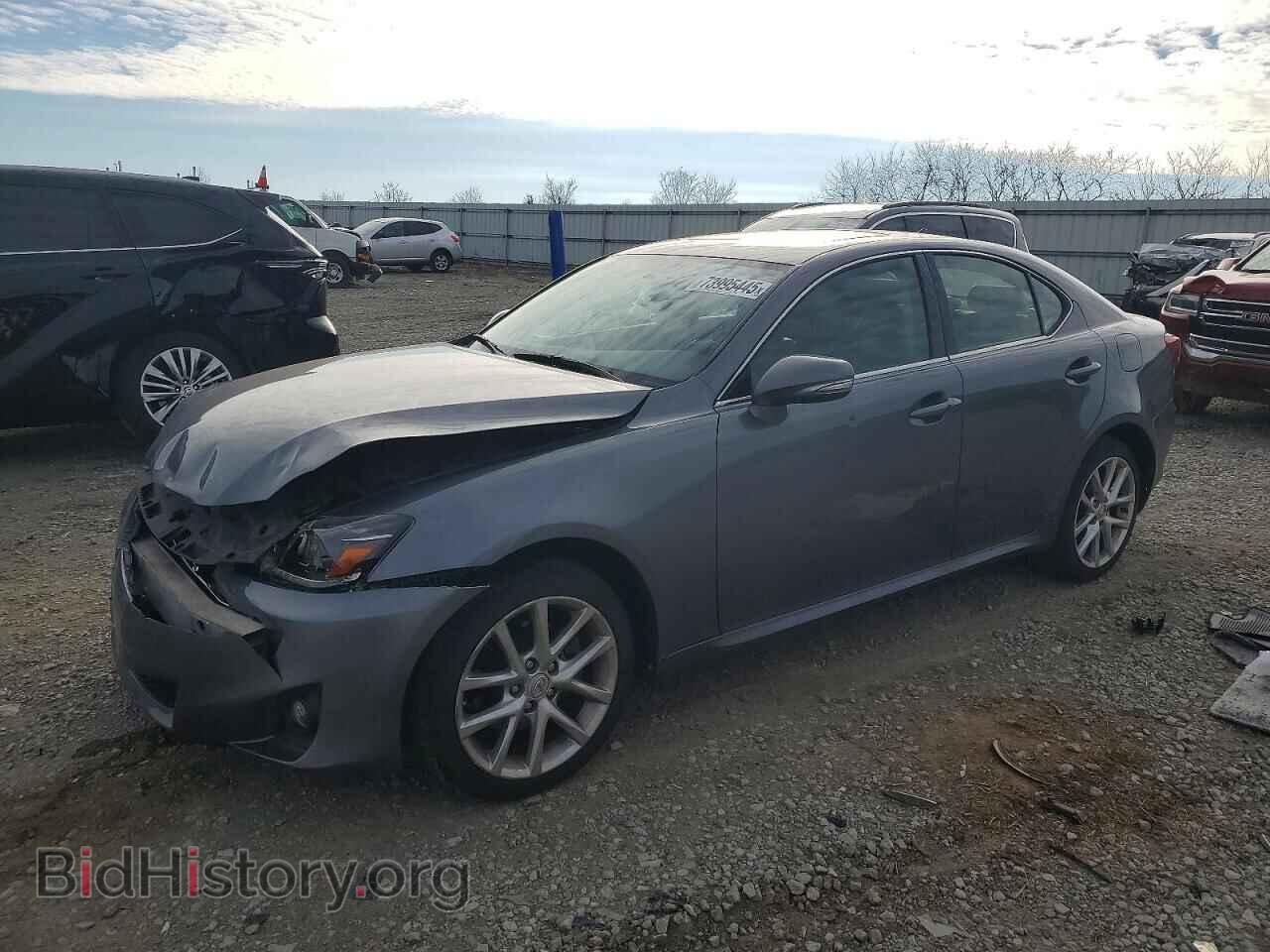 Photo JTHCF5C22C5057845 - LEXUS IS 2012
