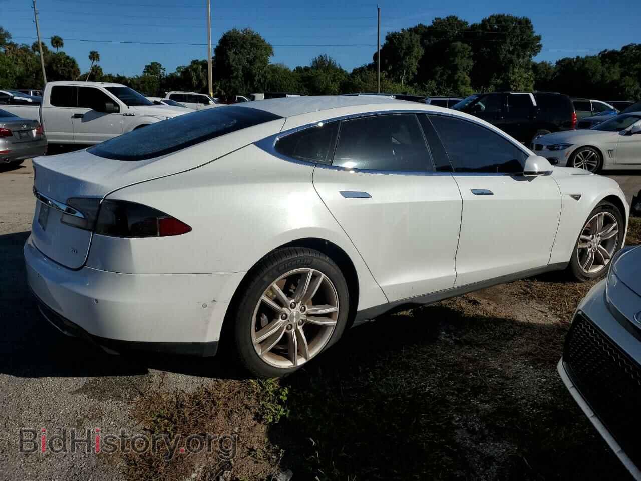 2015 TESLA MODEL S - VIN: 5YJSA1E13FF113982 - Фото 3