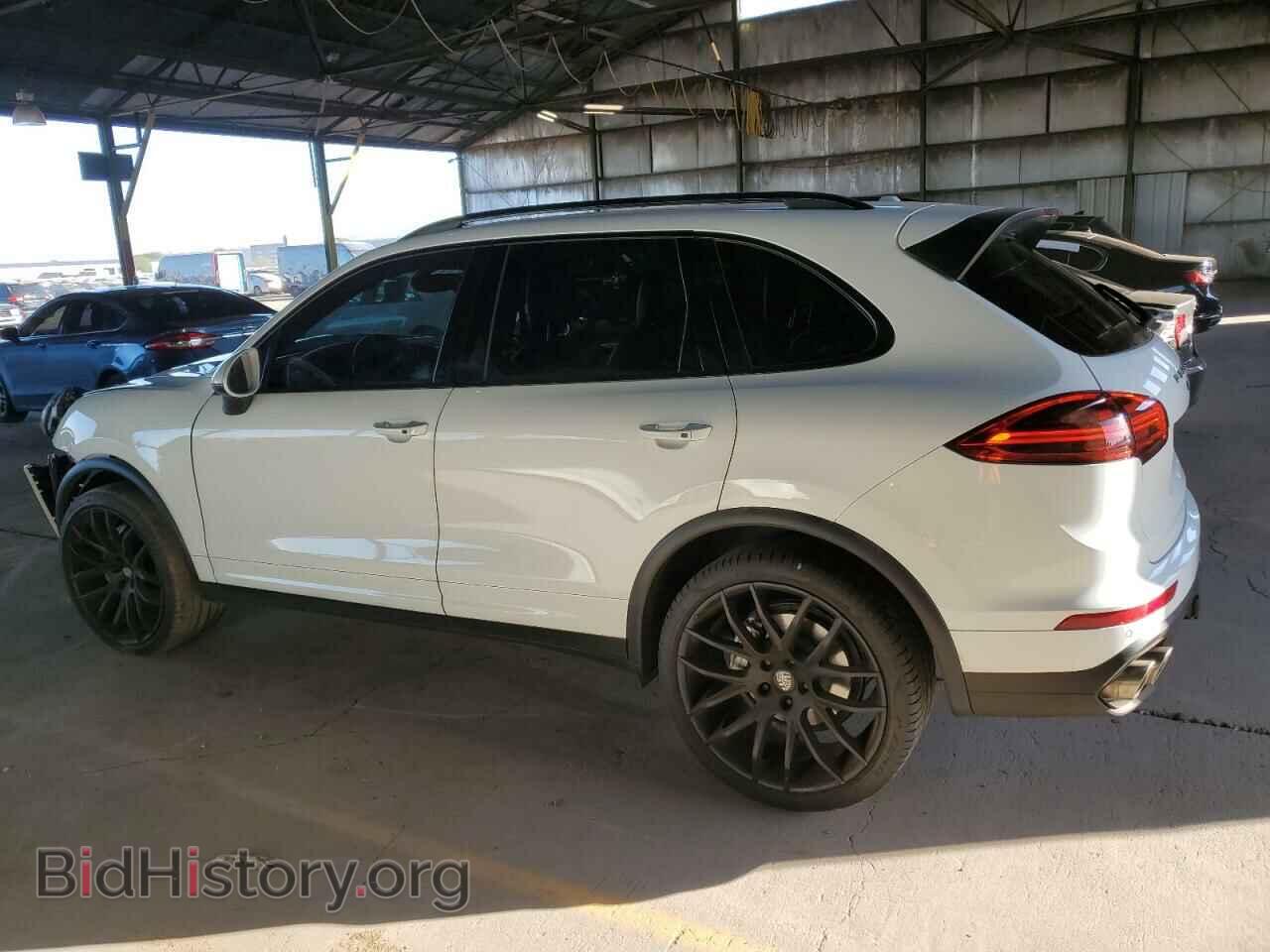 2016 PORSCHE CAYENNE - VIN: WP1AB2A28GLA93691 - Фото 2