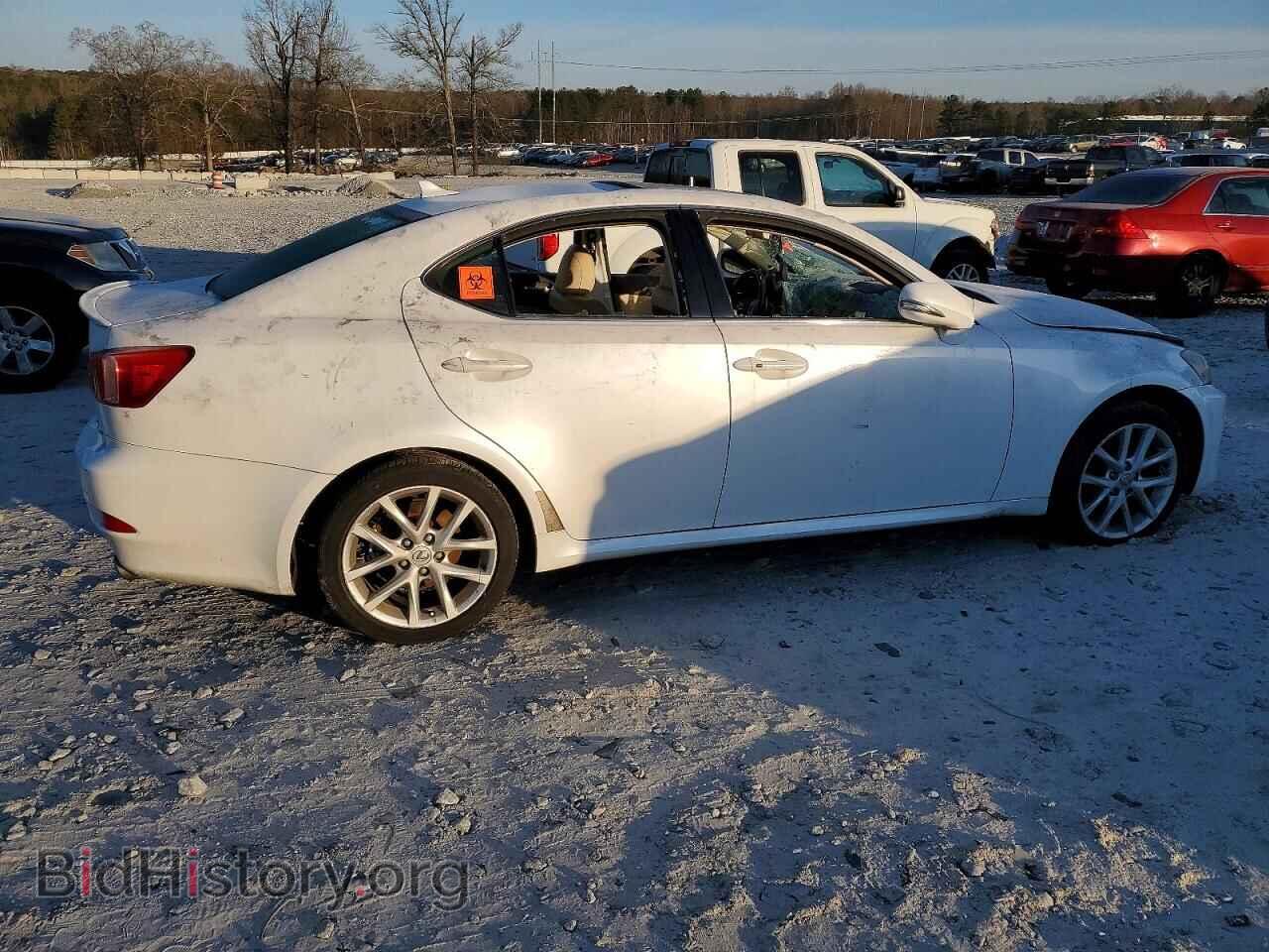 2011 LEXUS IS - VIN: JTHCF5C26B5051836 - Photo 3