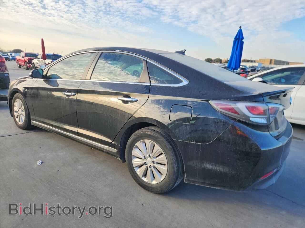 2017 HYUNDAI SONATA - VIN: KMHE24L10HA046828 - Фото 2