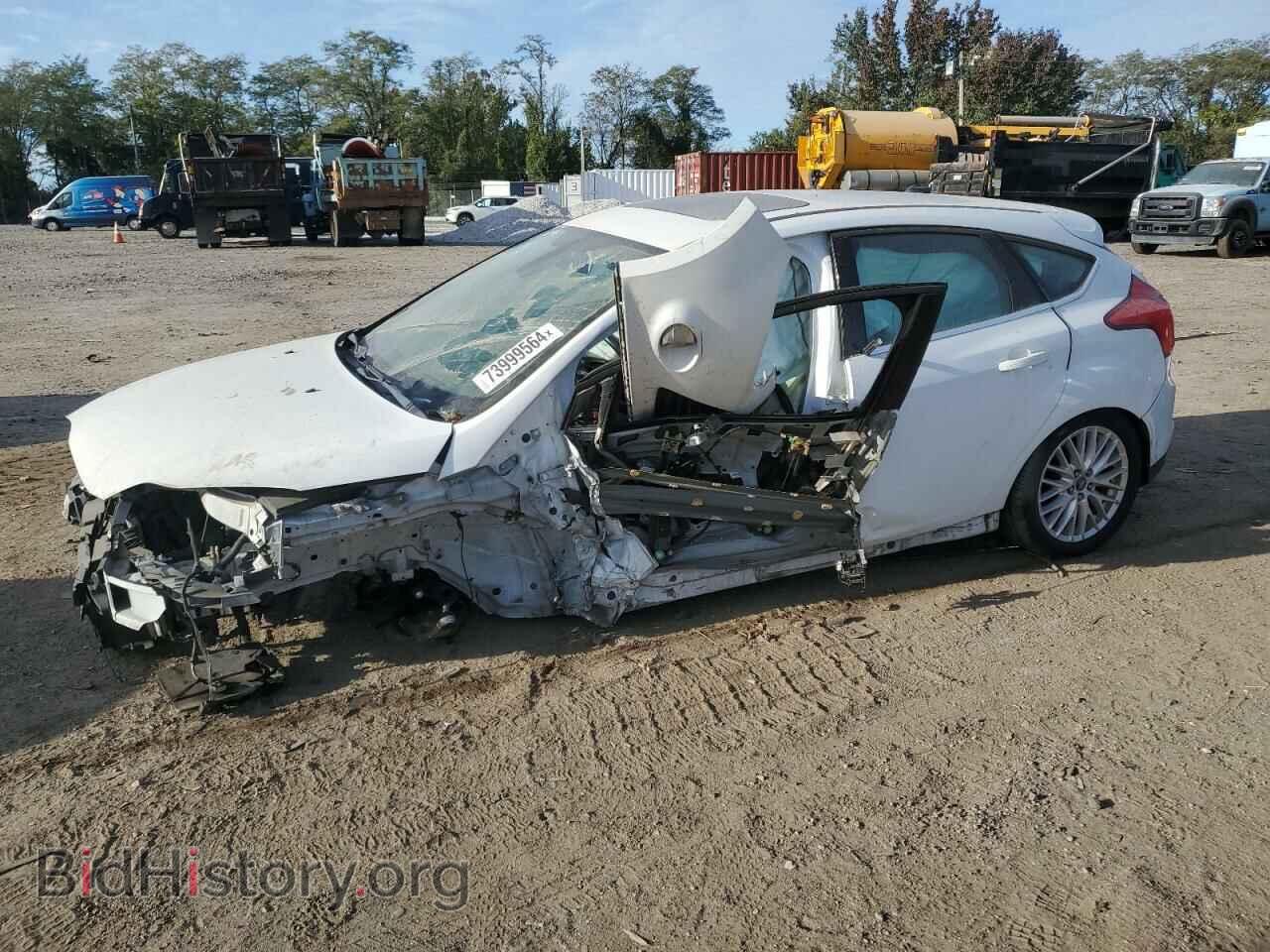 Фотография 1FAHP3M25CL358425 - FORD FOCUS 2012