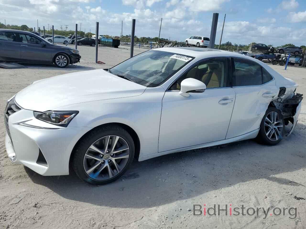 Photo JTHBA1D25K5099202 - LEXUS IS 2019