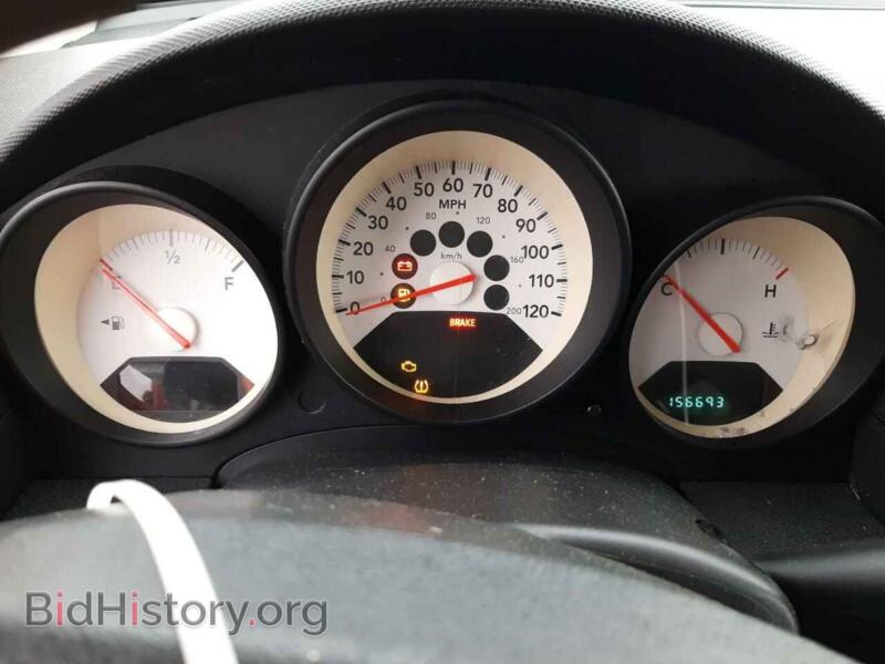 2008 Dodge CALIBER (VIN 1B3HB28B88D659657) — фото 9 из 12