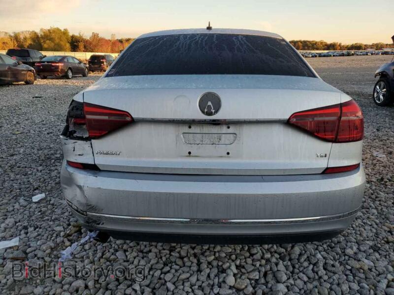 2017 Volkswagen PASSAT (VIN 1VWAT7A32HC057367) — фото 6 из 12