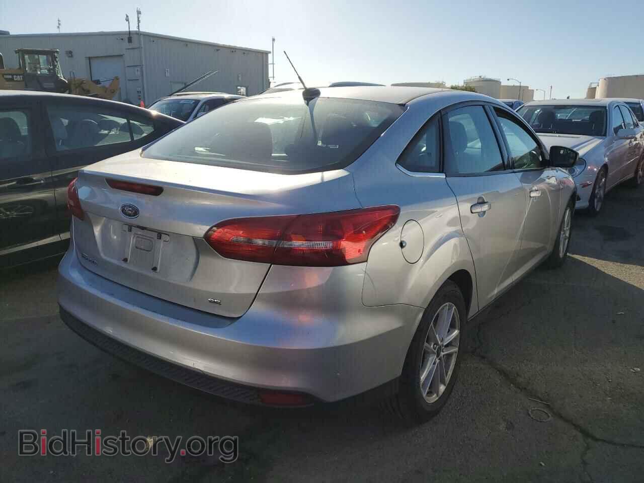 2018 FORD FOCUS - VIN: 1FADP3F2XJL236989 - Фото 3