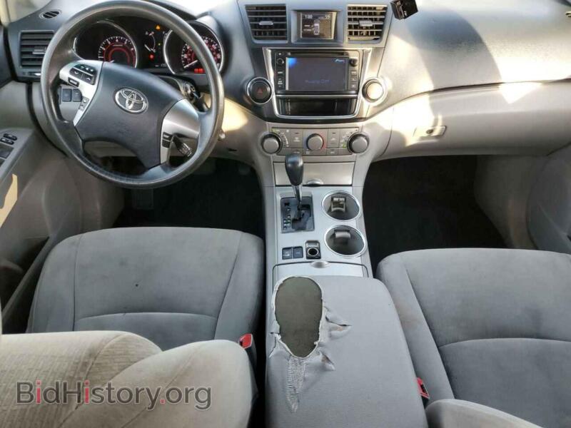 2013 Toyota HIGHLANDER (VIN 5TDBK3EH8DS255226) — фото 8 из 12