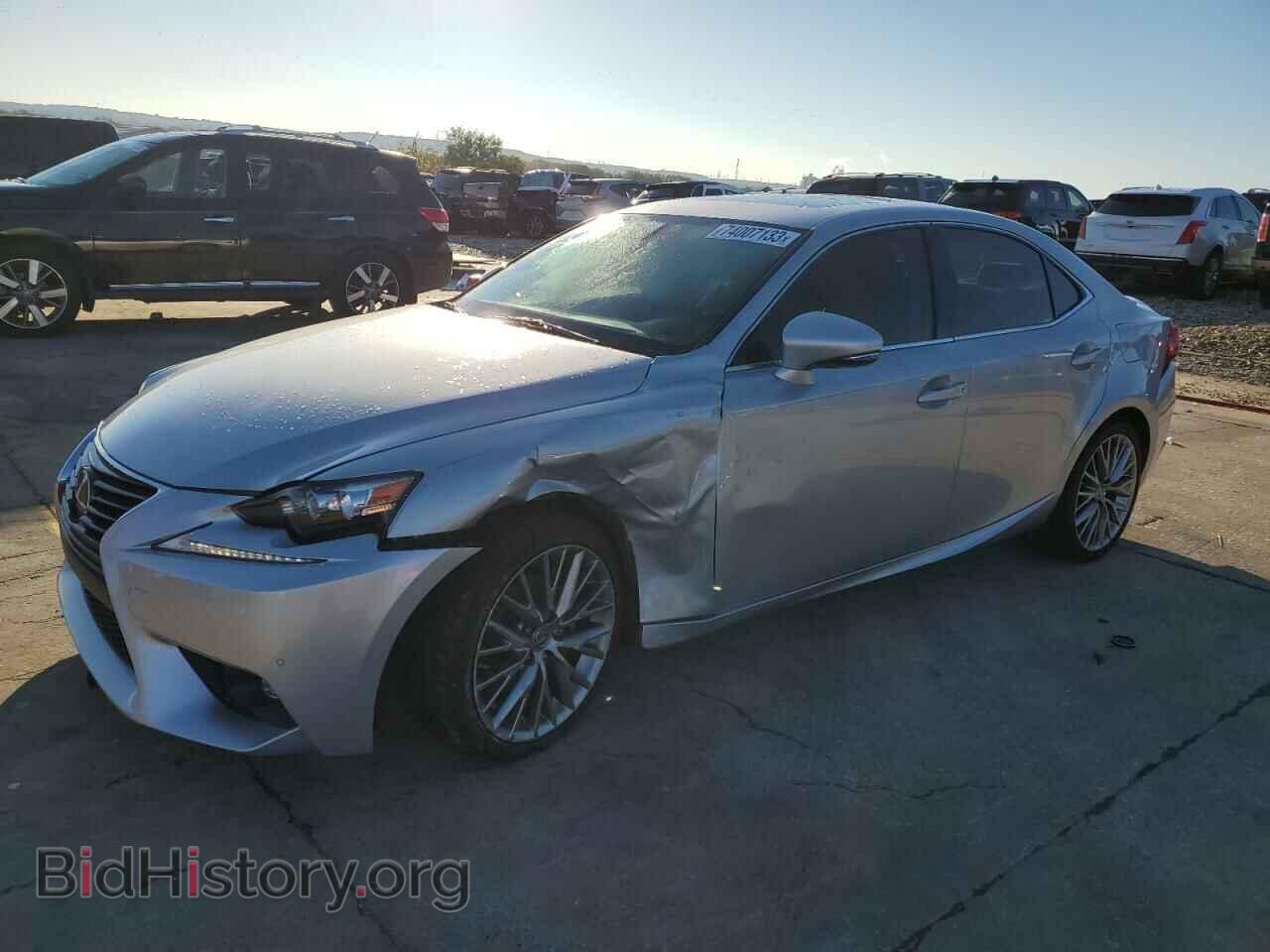 Фотография JTHBF1D25F5065901 - LEXUS IS 2015