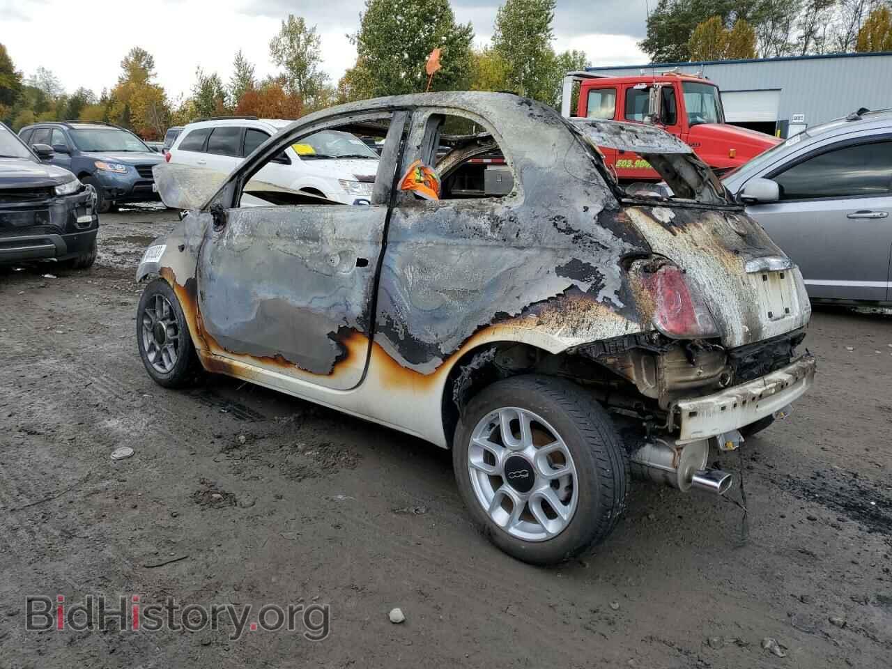 2015 FIAT 500 - VIN: 3C3CFFDR2FT685724 - Photo 2