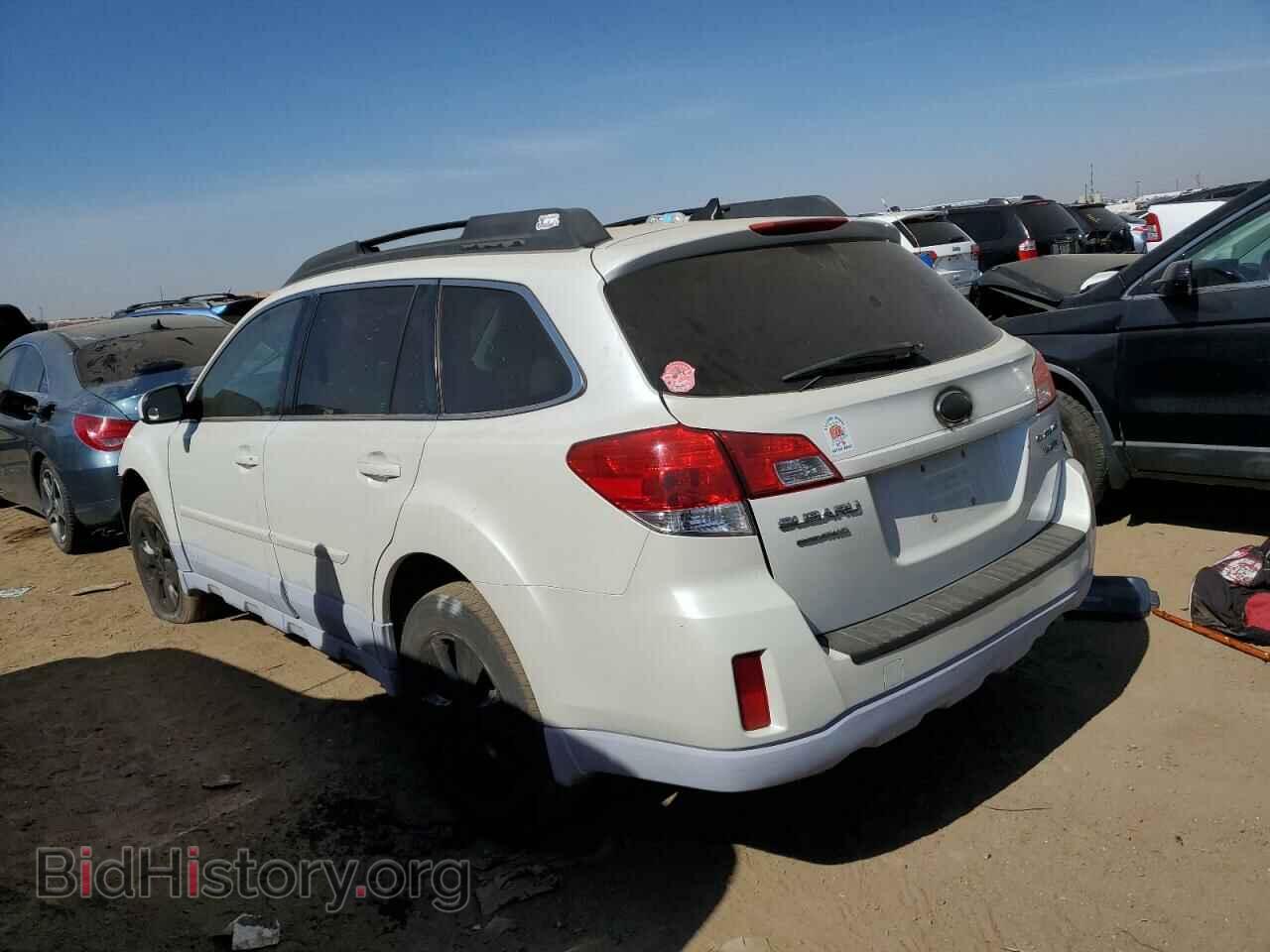 2011 SUBARU OUTBACK - VIN: 4S4BRDJC8B2423975 - Фото 2