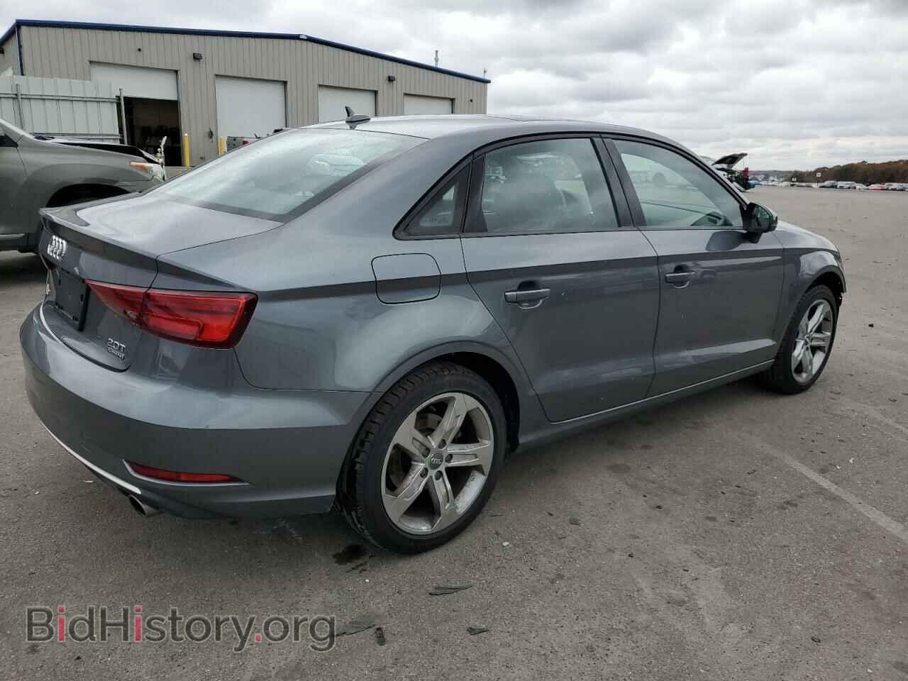 2018 AUDI A3 - VIN: WAUB8GFF4J1051743 - Фото 3