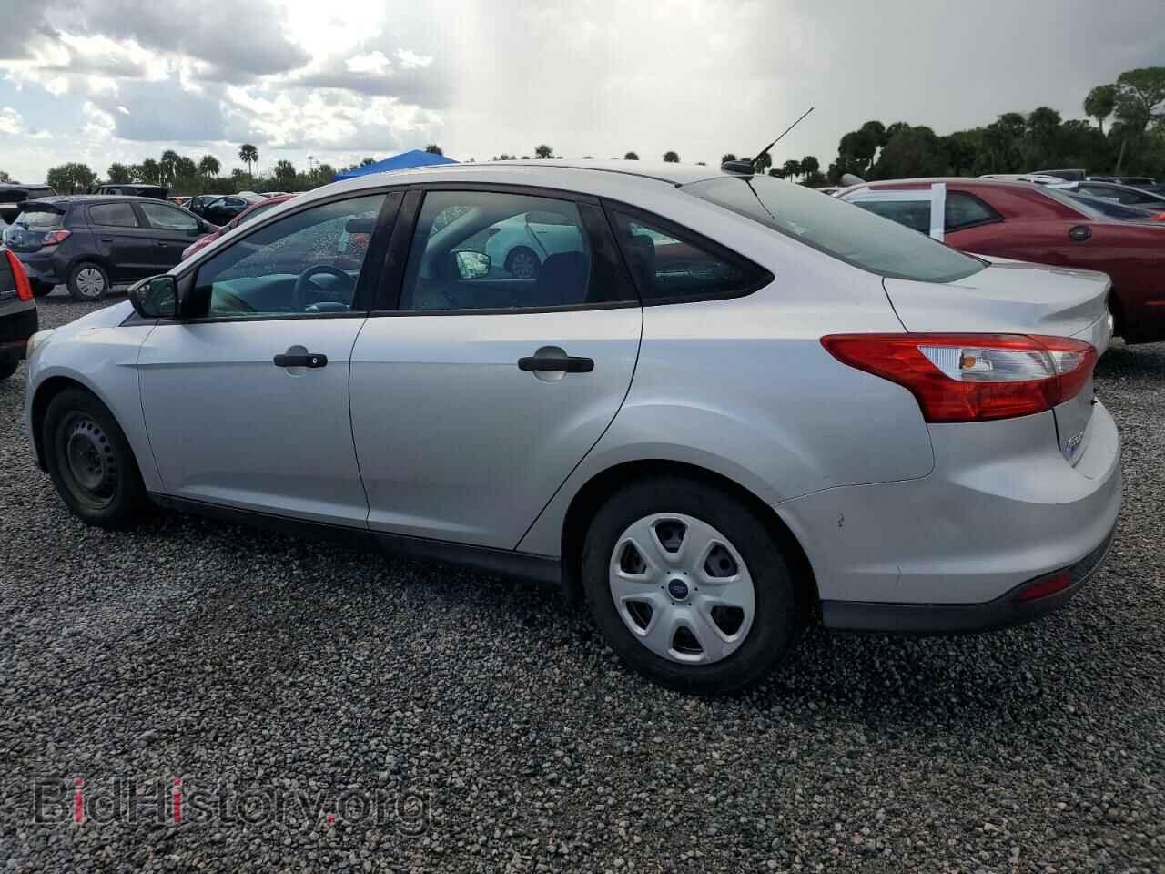 2013 FORD FOCUS - VIN: 1FADP3E27DL359946 - Фото 2