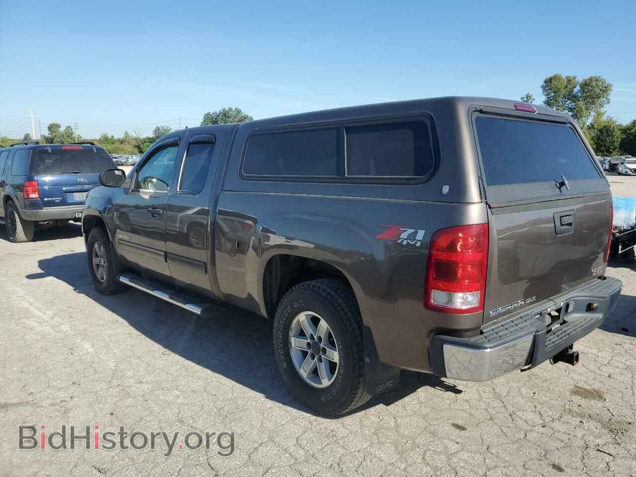 2007 GMC SIERRA - VIN: 2GTEK19J371610961 - Фото 2