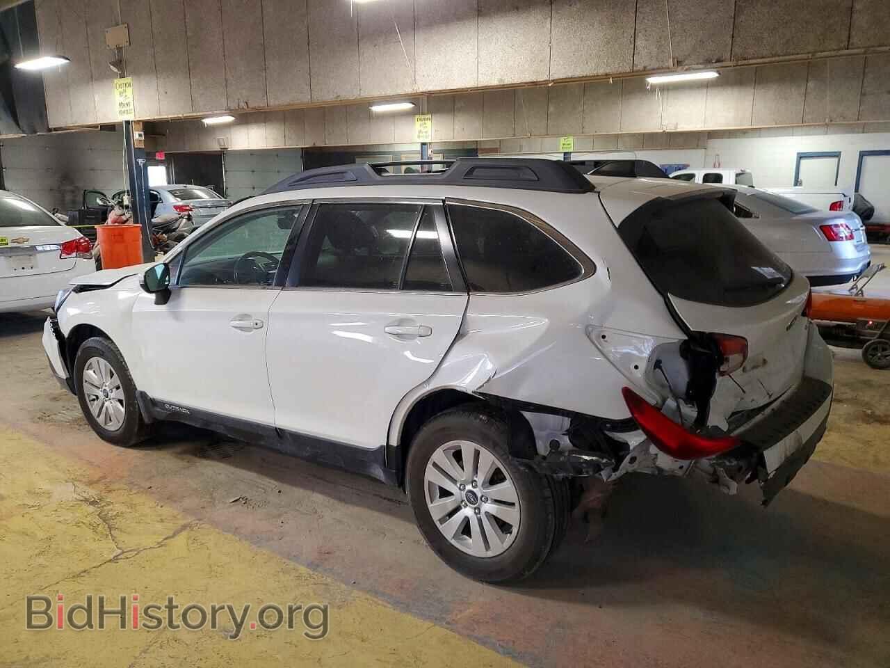 2018 SUBARU OUTBACK - VIN: 4S4BSAFC3J3243646 - Фото 2