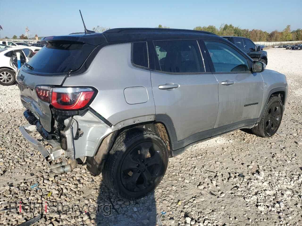 2018 JEEP COMPASS - VIN: 3C4NJDBB6JT483667 - Фото 3
