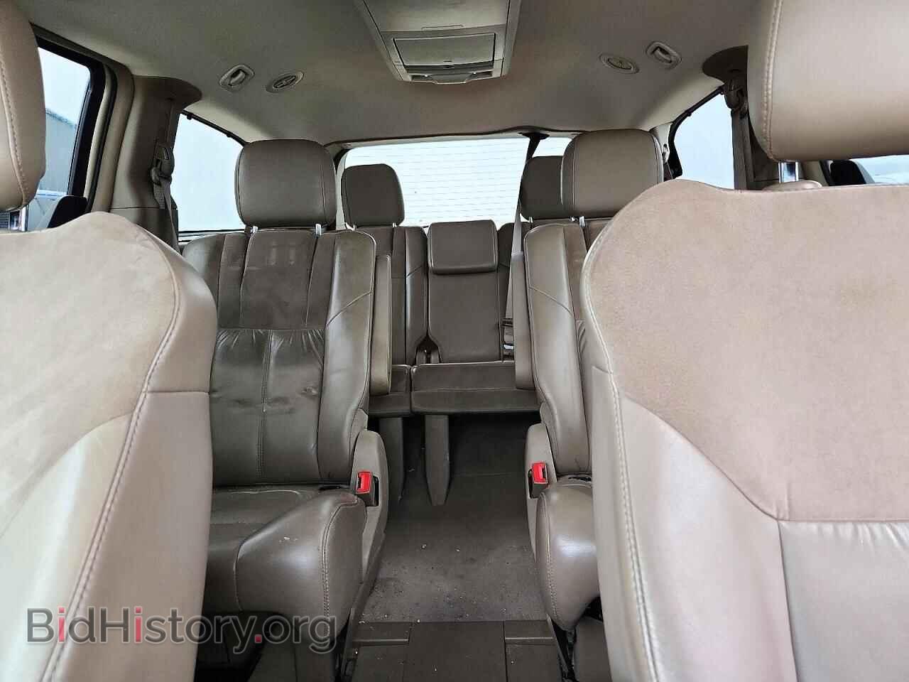 2011 Chrysler MINIVAN (VIN 2A4RR6DG3BR617211) — photo 10 of 13