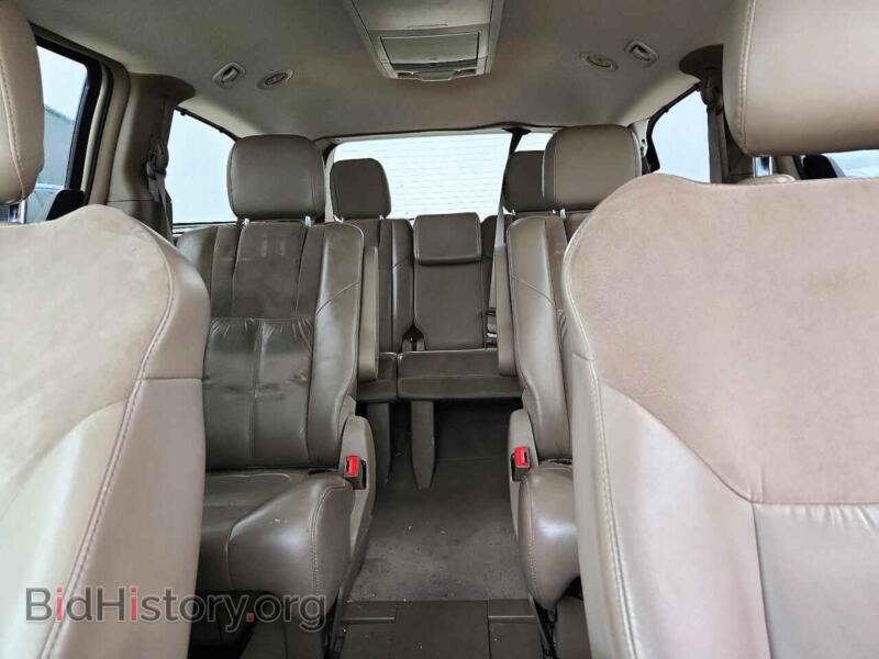 2011 Chrysler MINIVAN (VIN 2A4RR6DG3BR617211) — photo 10 of 13