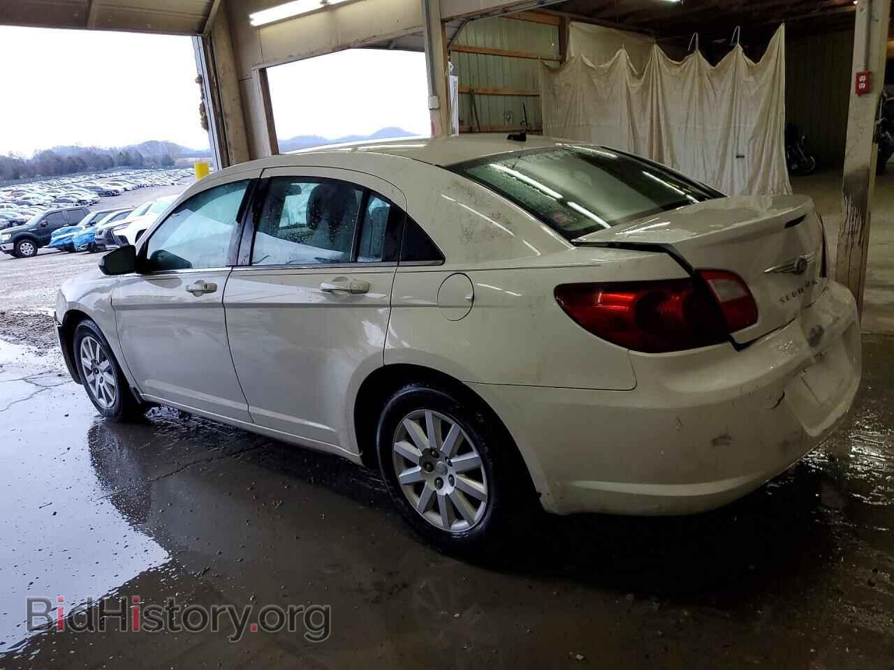 2010 CHRYSLER SEBRING - VIN: 1C3CC4FB2AN224044 - Фото 2