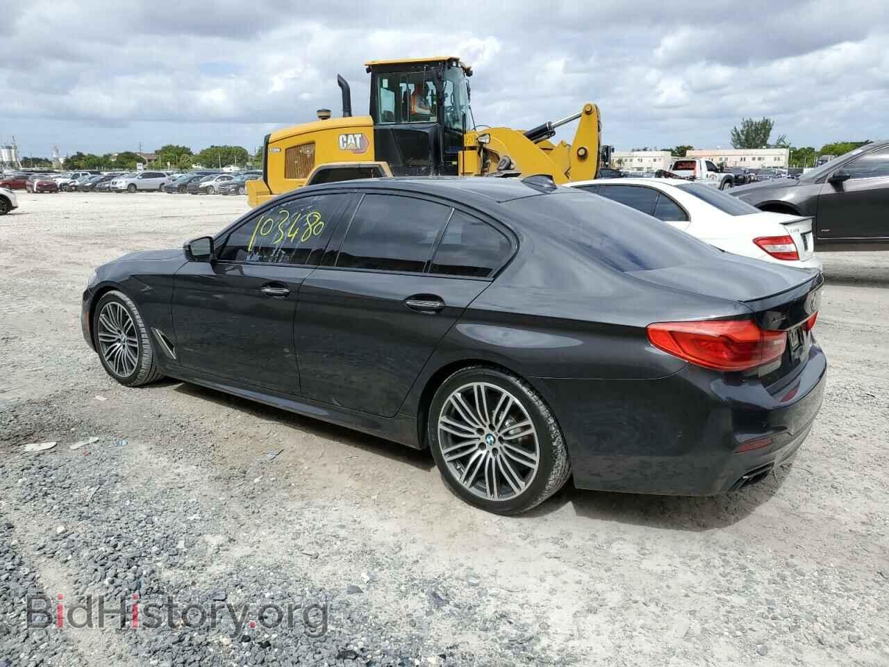 2018 BMW M5 - VIN: WBAJB9C53JB036794 - Фото 2