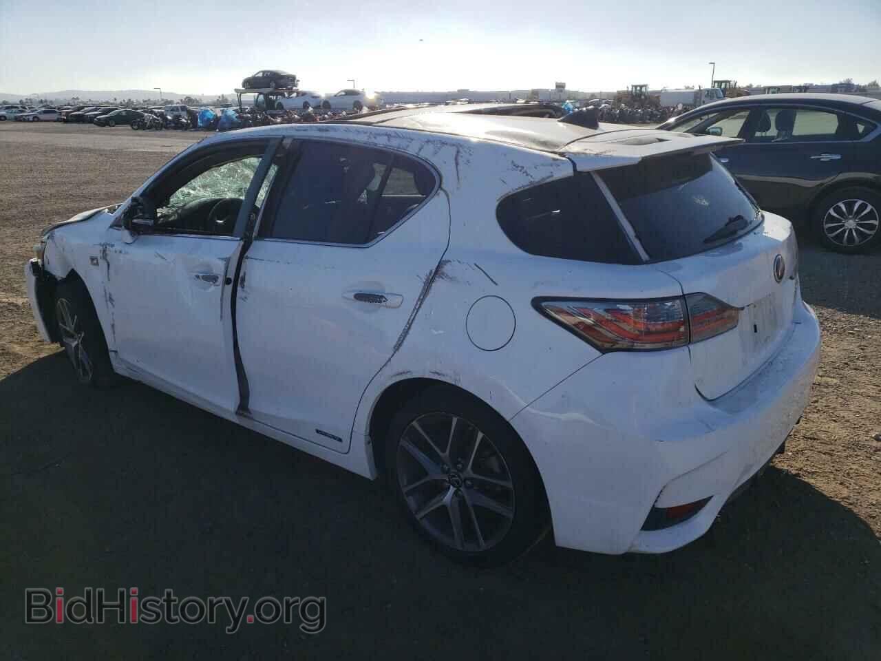 2014 LEXUS CT 200 - VIN: JTHKD5BH4E2201570 - Photo 2