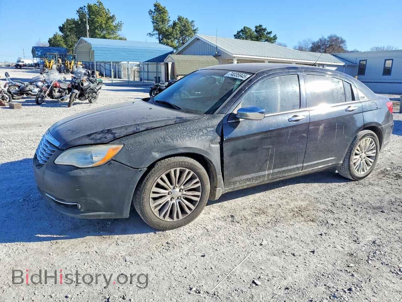 Photo 1C3BC2FG2BN503572 - CHRYSLER 200 2011