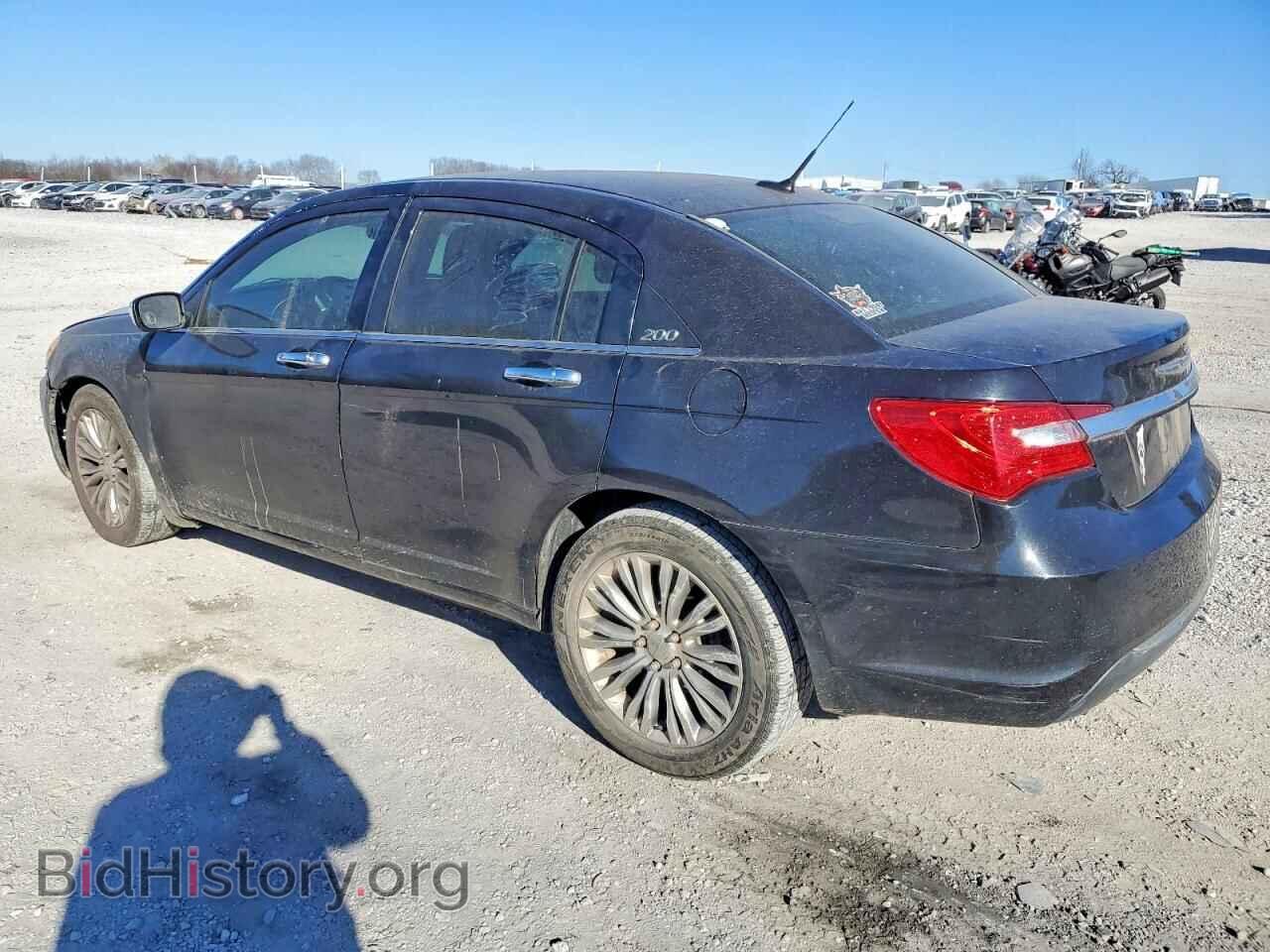 2011 CHRYSLER 200 - VIN: 1C3BC2FG2BN503572 - Фото 2