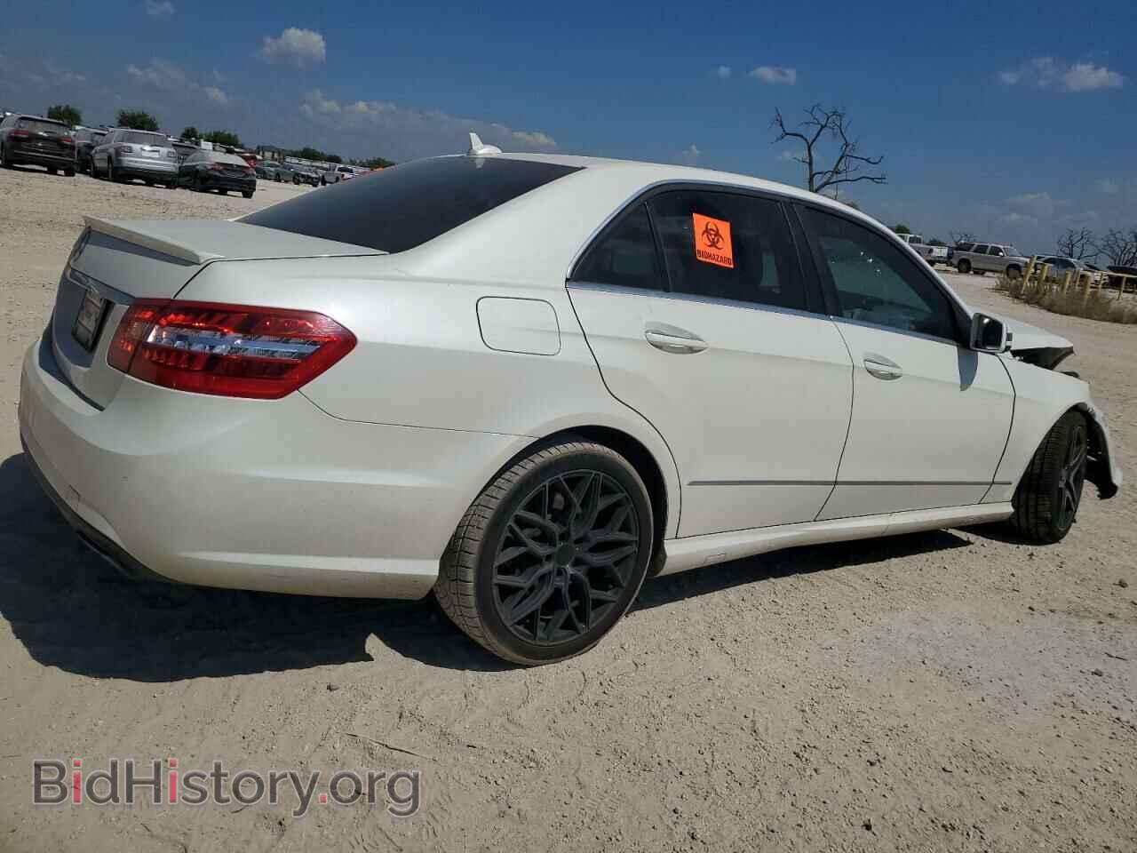 2011 MERCEDES-BENZ E-CLASS - VIN: WDDHF5GB5BA420166 - Фото 3