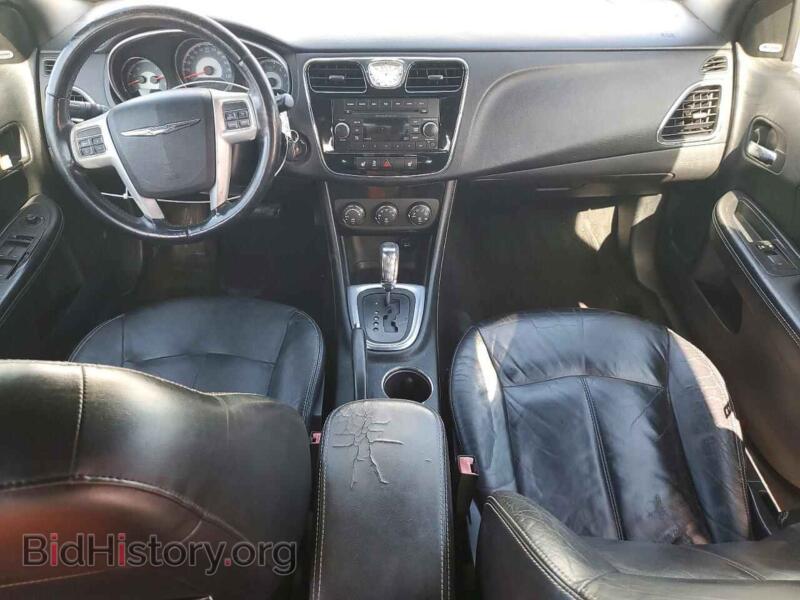2013 Chrysler 200 (VIN 1C3CCBCG8DN528410) — photo 8 of 13