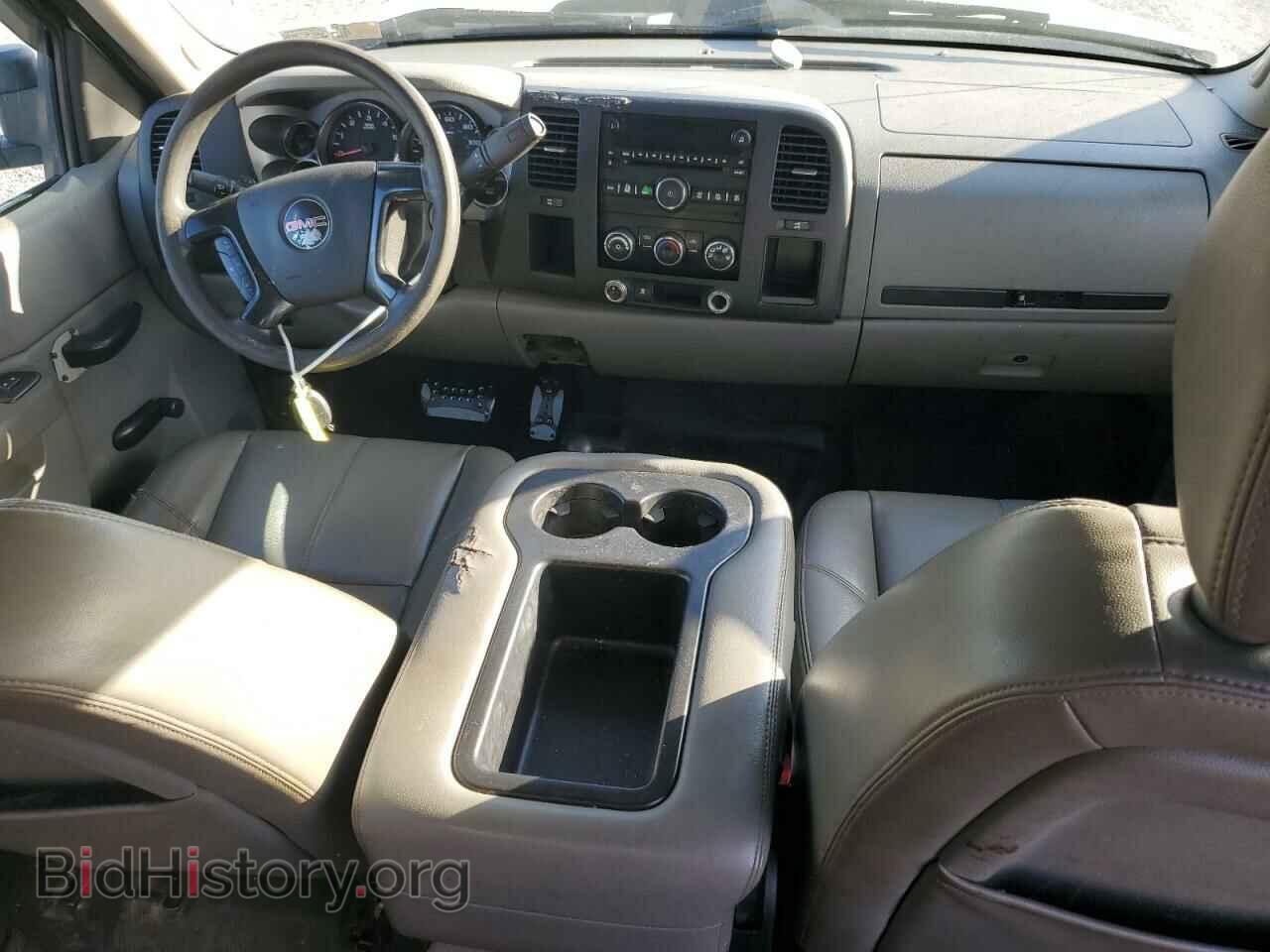 2011 GMC All Models - VIN: 1GT12ZCG9BF215341 - Фото 8