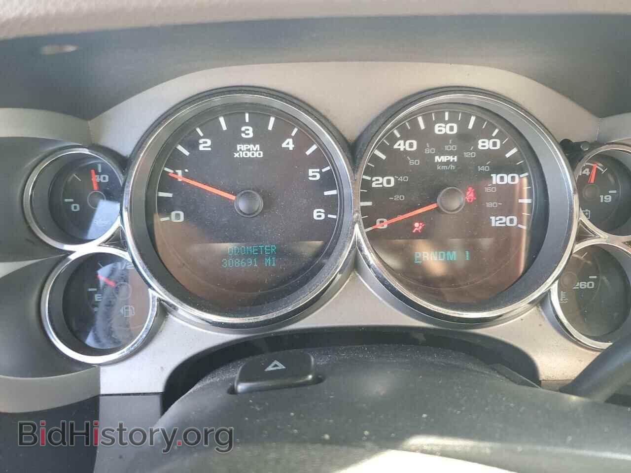 2011 GMC All Models - VIN: 1GT12ZCG9BF215341 - Фото 9