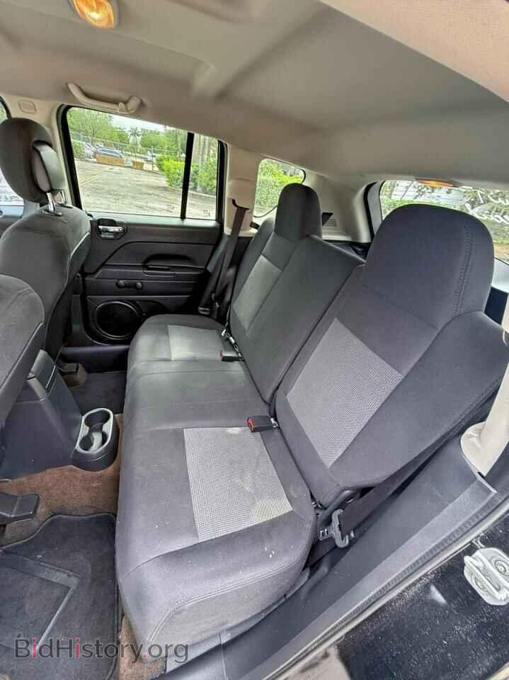 2014 Jeep COMPASS (VIN 1C4NJCBA1ED536210) — photo 6 of 10