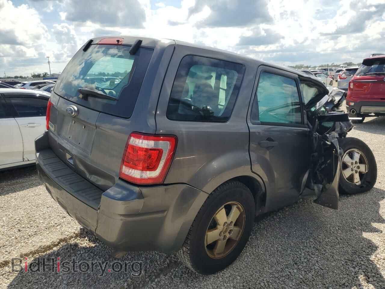 2011 FORD ESCAPE - VIN: 1FMCU0C77BKA61701 - Фото 3
