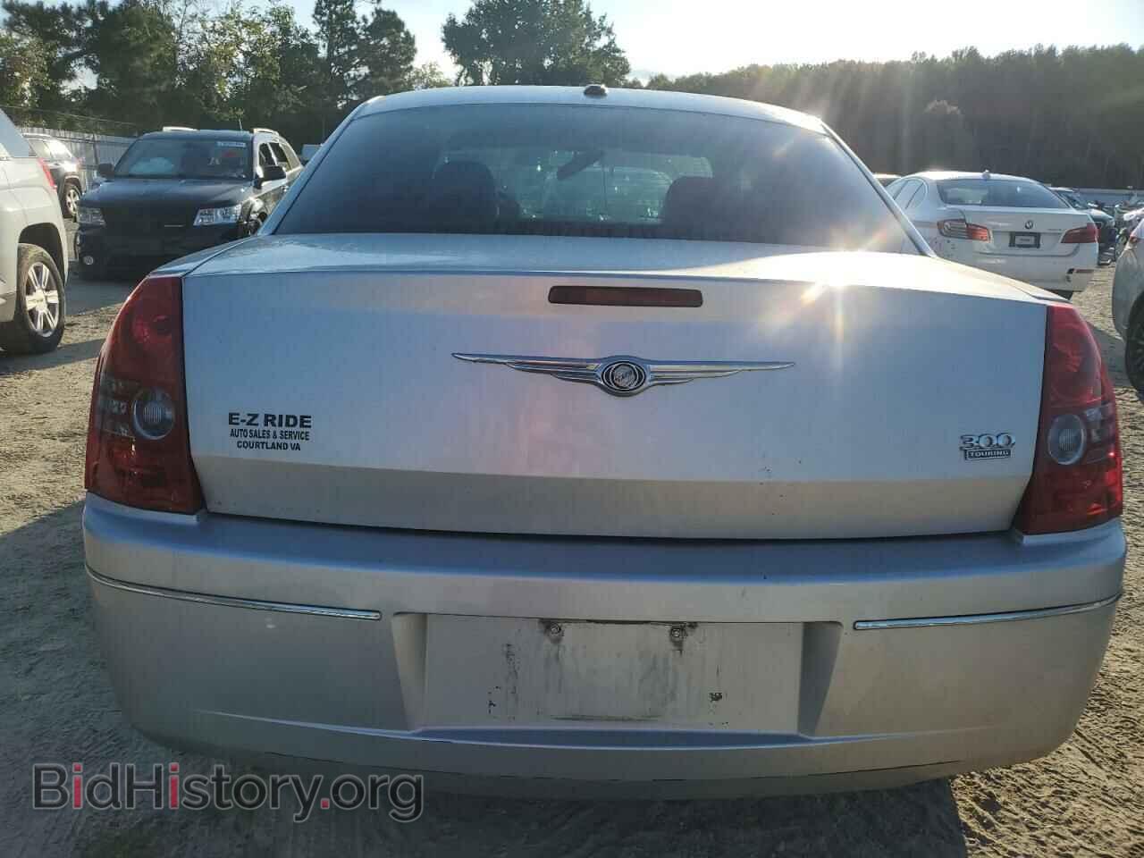 2010 CHRYSLER 300 - VIN: 2C3CA5CV1AH225706 - Фото 6