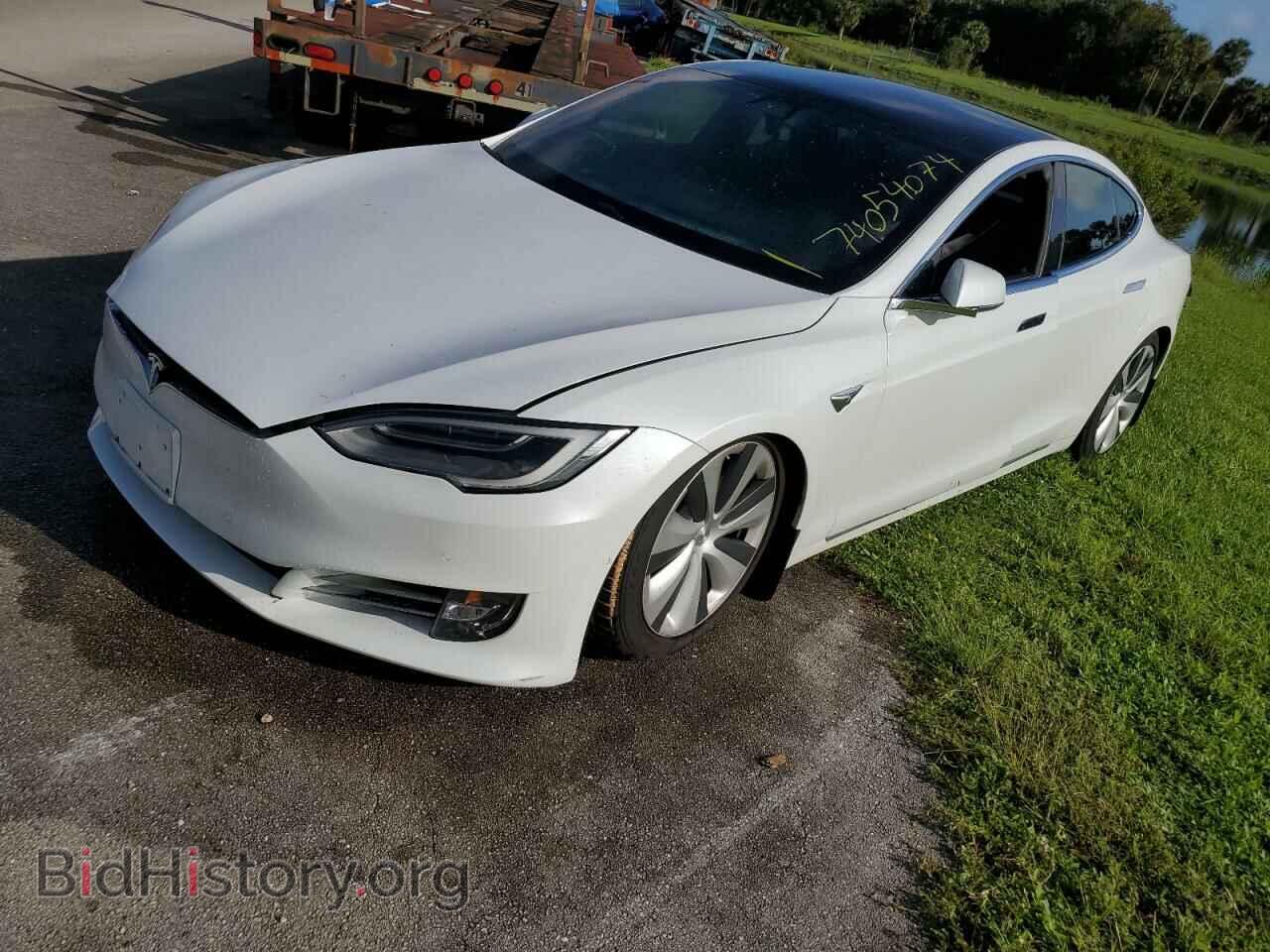 Photo 5YJSA1E22LF415008 - TESLA MODEL S 2020